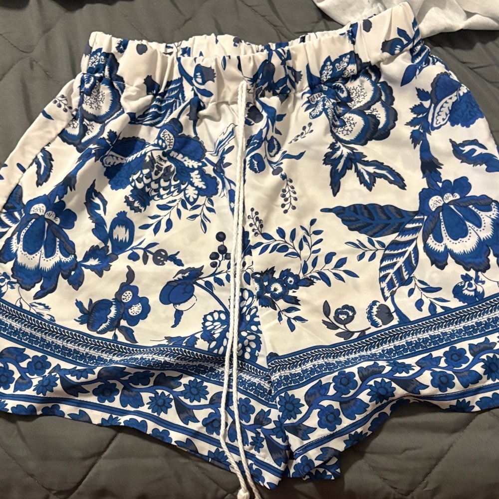 SHEIN Blue and White Floral High Waist Shorts